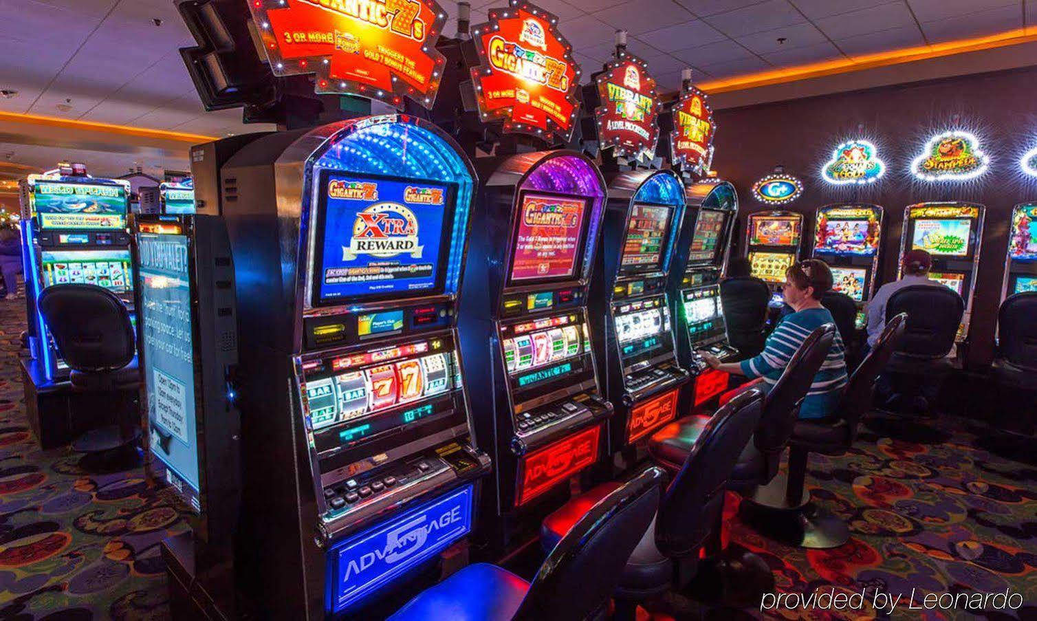 Apache Casino Hotel Лотон Экстерьер фото